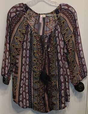 Alya Flowy Sheer Boho Aztec shirt 3/4 Sleeve with Tassels Size Medium